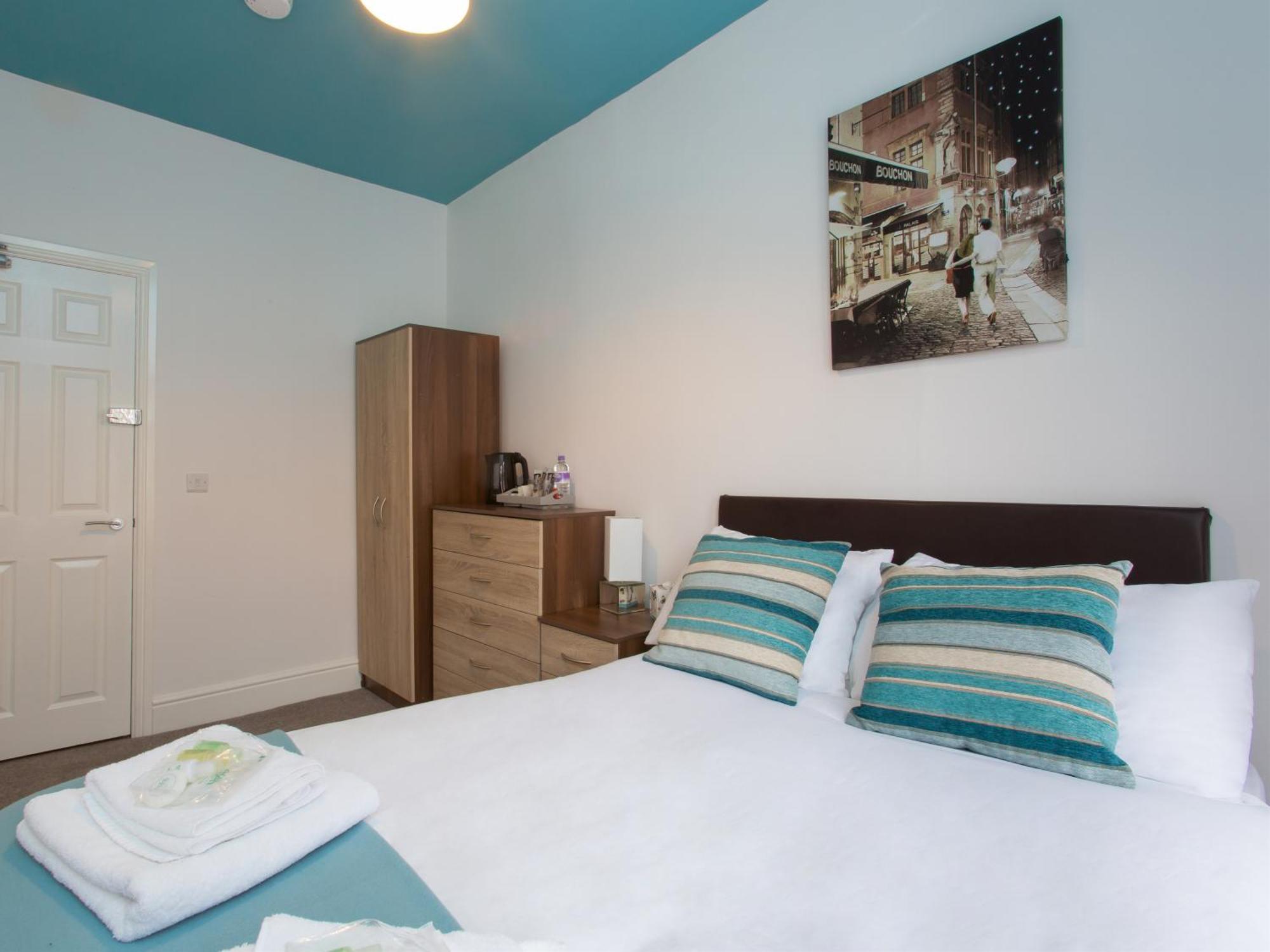 Townhouse @ West Avenue Crewe Bed & Breakfast Bilik gambar
