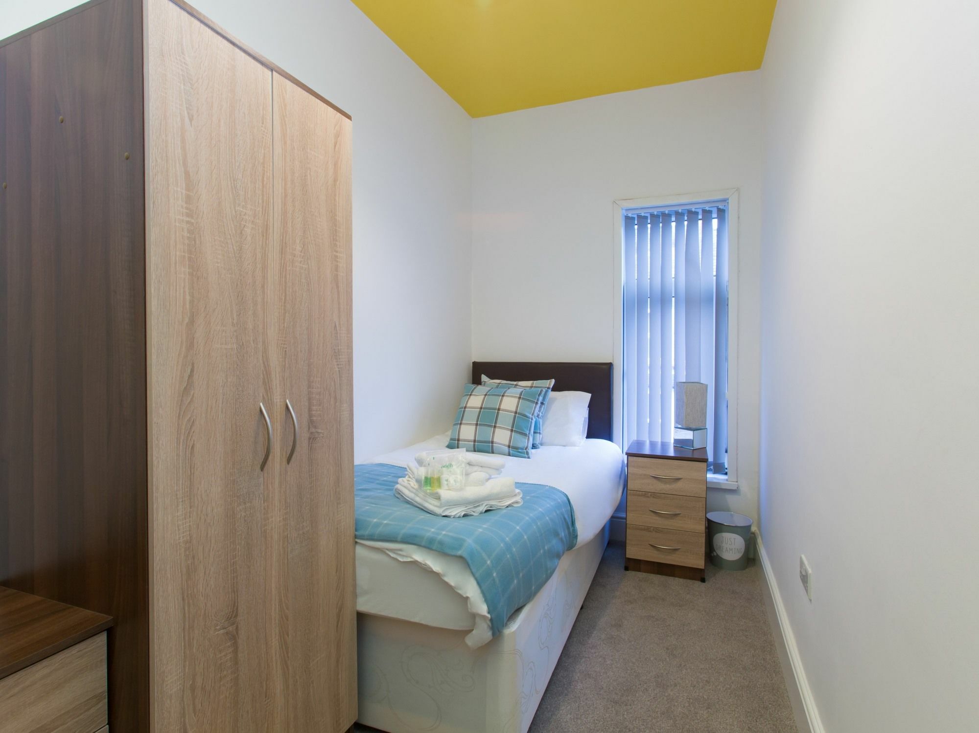 Townhouse @ West Avenue Crewe Bed & Breakfast Luaran gambar