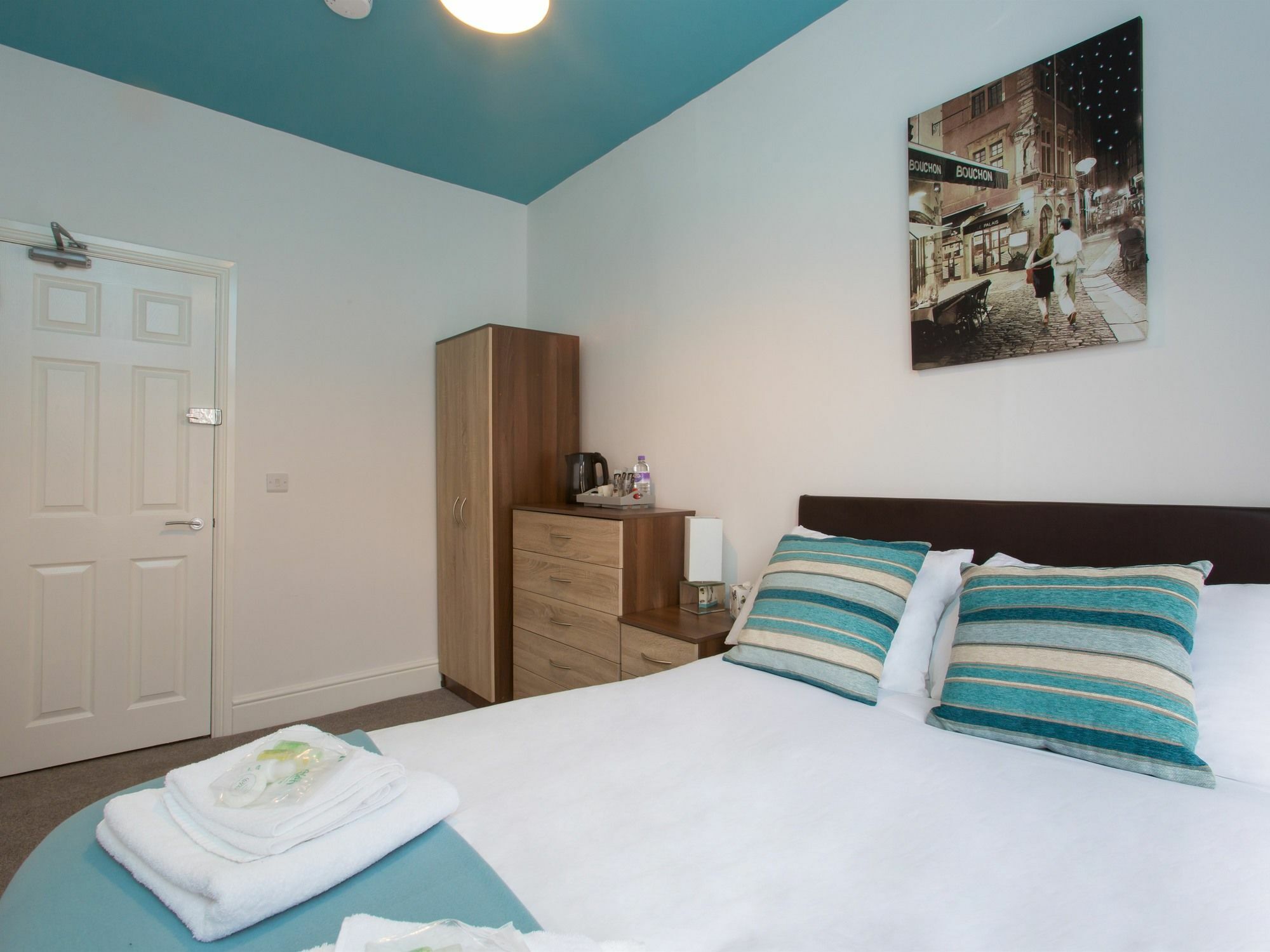 Townhouse @ West Avenue Crewe Bed & Breakfast Luaran gambar