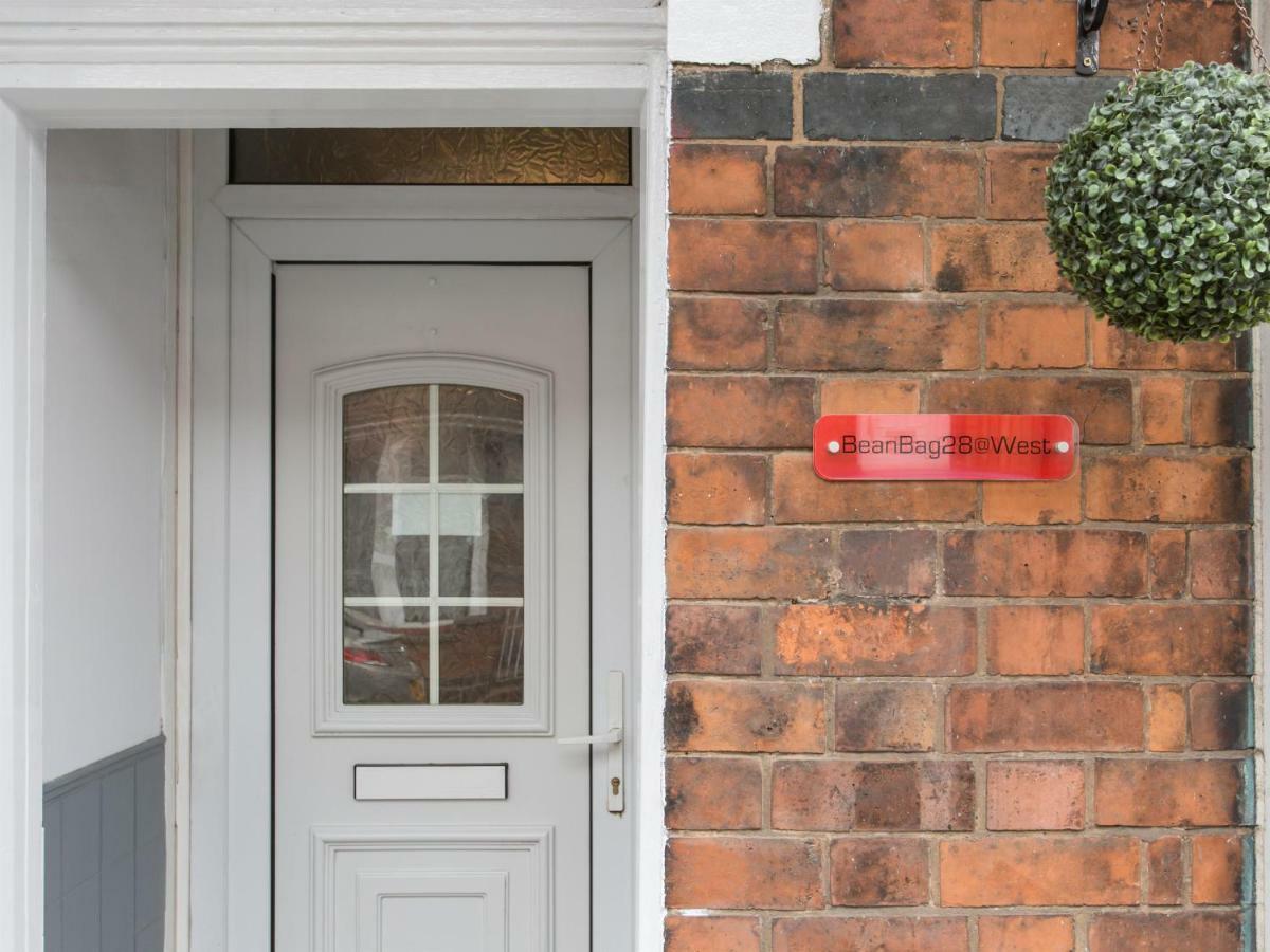 Townhouse @ West Avenue Crewe Bed & Breakfast Luaran gambar
